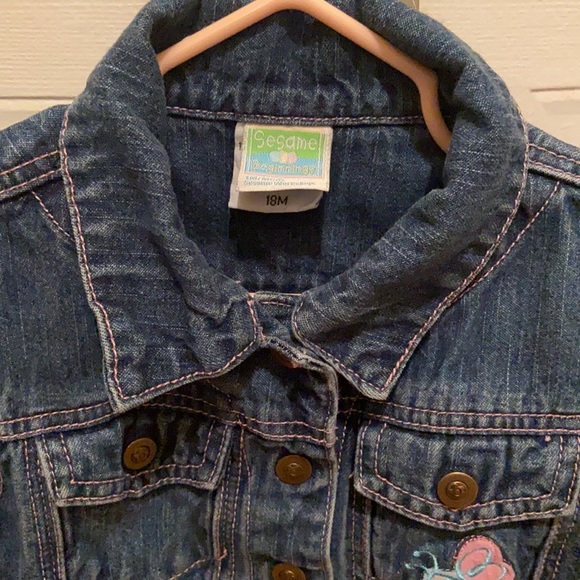 Cutest jean jacket - Picture 3 of 5